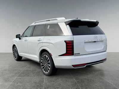 2026 Hyundai Palisade — rear three-quarter view