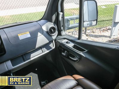 2021 Airstream Atlas - Photo 10