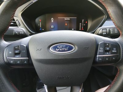 2024 Ford Escape — photo 12 view