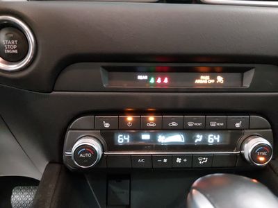 2025 Mazda CX-5 - Photo 13