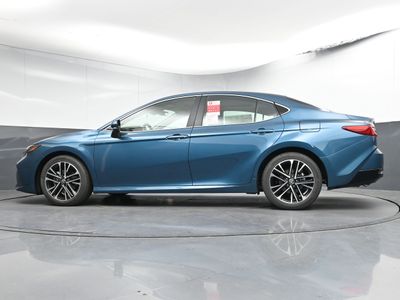 2026 2025 Toyota Camry XLE Sedan — photo 25 view