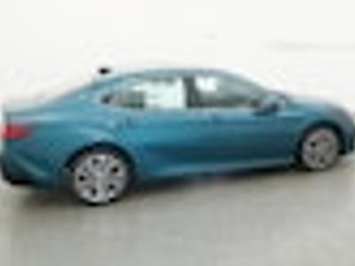 2026 2025 Toyota Camry XLE Sedan — photo 36 view