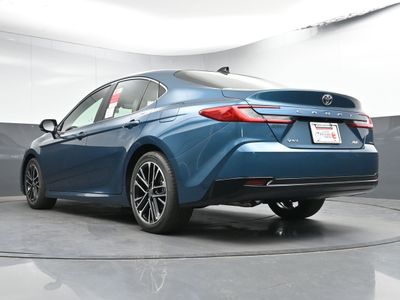 2026 2025 Toyota Camry XLE Sedan — photo 24 view