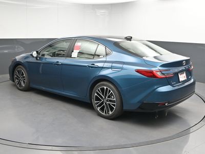 2026 2025 Toyota Camry XLE Sedan — detail view