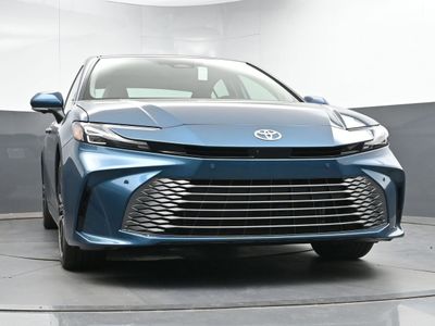 2026 2025 Toyota Camry XLE Sedan — photo 19 view