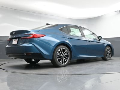 2026 2025 Toyota Camry XLE Sedan — photo 22 view