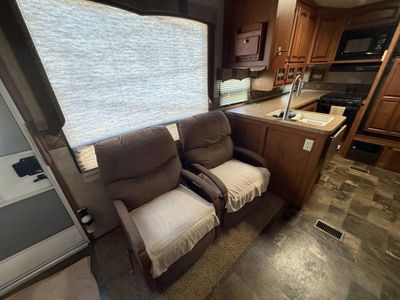 2011 Palomino Sabre - Photo 13