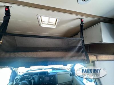 2015 Coachmen RV Leprechaun - Photo 12