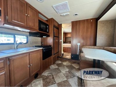 2015 Coachmen RV Leprechaun - Photo 8