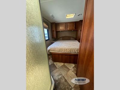 2015 Coachmen RV Leprechaun - Photo 15