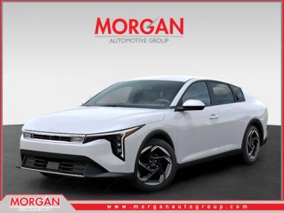 2026 Kia K4 EX in White — front three-quarter view