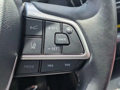 2023 Toyota Highlander — photo 25 view
