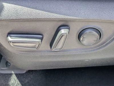 2023 Toyota Highlander — photo 18 view