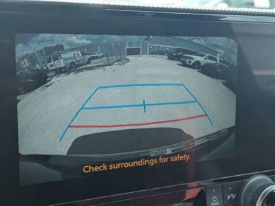 2023 Toyota Highlander — photo 19 view