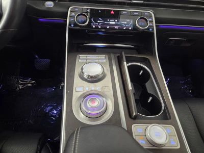 2024 Genesis GV80 — photo 13 view