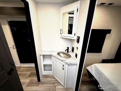 2026 Venture RV SportTrek - Photo 23