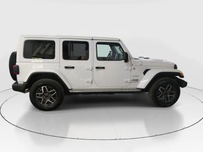 2024 Jeep Wrangler - Photo 8