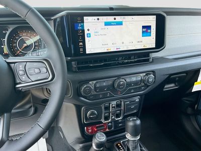 2026 Jeep Wrangler — photo 14 view
