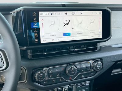 2026 Jeep Wrangler — photo 15 view