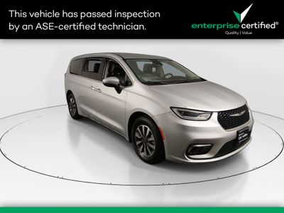 2023 Chrysler Pacifica Hybrid Touring L FWD — front three-quarter view