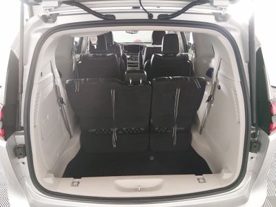 2023 Chrysler Pacifica — photo 11 view