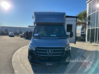 2026 Tiffin Motorhomes Wayfarer - Photo 2