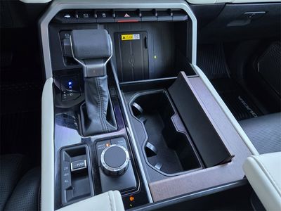 2023 Toyota Sequoia - Photo 14