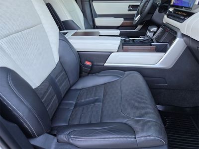 2023 Toyota Sequoia - Photo 9