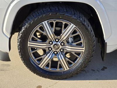 2023 Toyota Sequoia - Photo 7