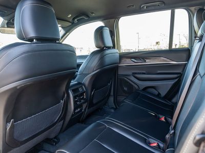 2025 Jeep Grand Cherokee - Photo 15