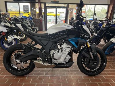 2026 CFMOTO 675NK - Photo 7