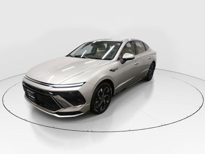 2025 Hyundai Sonata - Photo 3