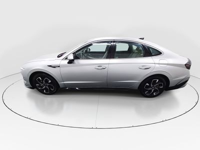 2025 Hyundai Sonata - Photo 4