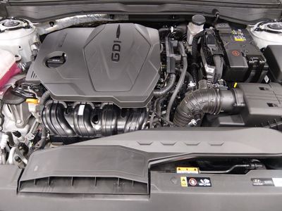 2025 Hyundai Sonata - Photo 9