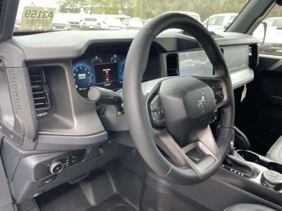 2026 Ford Bronco — photo 13 view