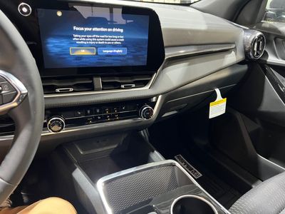 2026 Chevrolet Equinox — photo 13 view