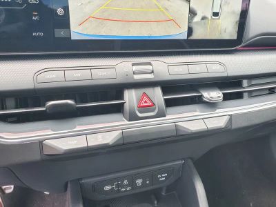 2025 Kia K4 — photo 27 view