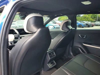 2025 Kia K4 — photo 11 view