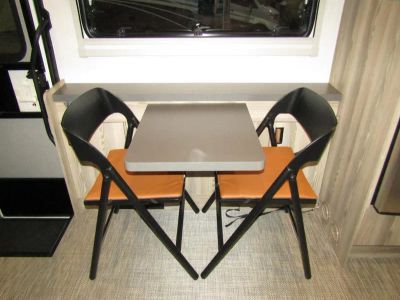 2025 Winnebago VIEW - Photo 8