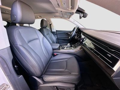 2023 Audi Q8 — photo 30 view