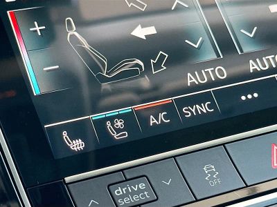 2023 Audi Q8 — photo 21 view