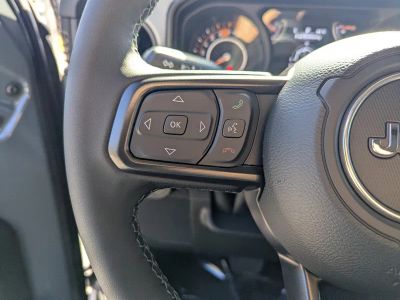 2026 Jeep Wrangler — photo 15 view