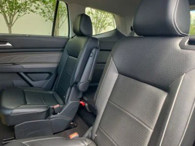2022 Volkswagen Atlas — photo 11 view