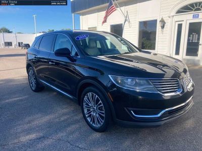 2016 Lincoln MKX — rear three-quarter view
