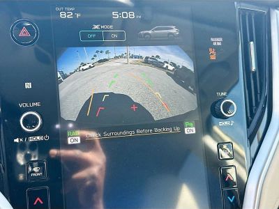 2024 Subaru Outback — photo 13 view