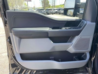 2026 Ford Super Duty - Photo 15