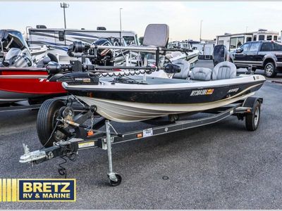 2008 WHITE RIVER MARINE STRATOS — rear three-quarter view