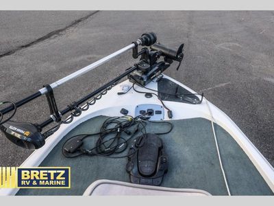 2008 WHITE RIVER MARINE STRATOS — photo 11 view