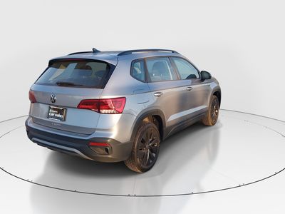 2024 Volkswagen Taos - Photo 7