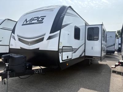 2022 Cruiser RV MPG - Photo 3